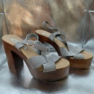Steve Madden Gray Suede Platform Heels